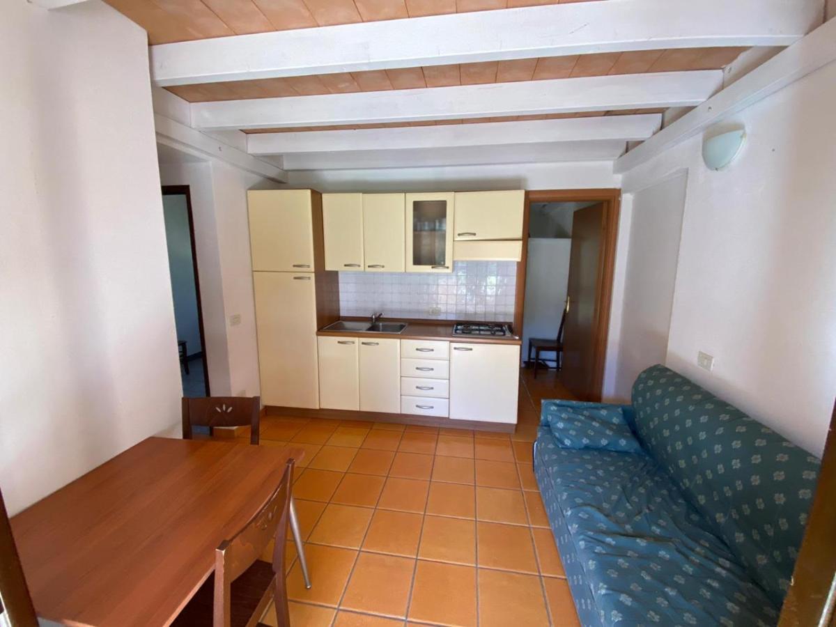Iris 6 San Teodoro (Sardinia) Bagian luar foto